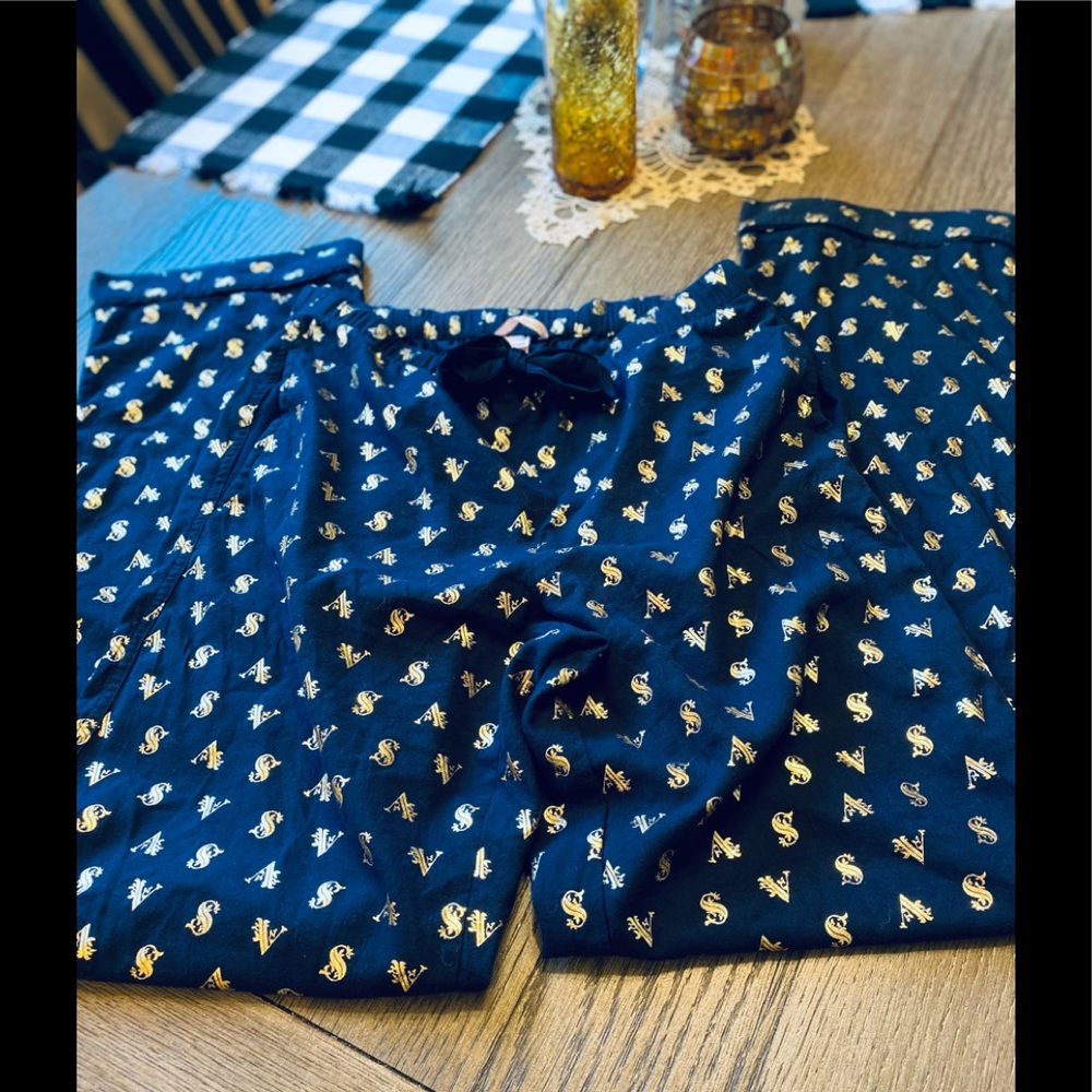 •NWOT Victoria Secret Navi & Gold Pajamas